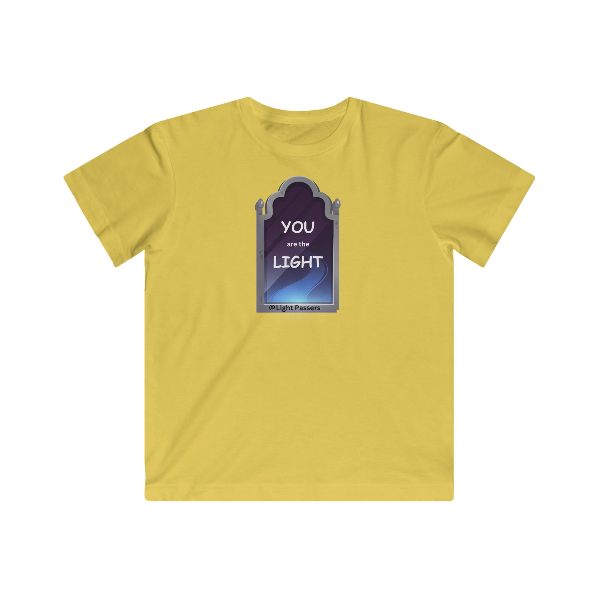 Youth T-shirt featuring a vibrant graphic design of a door on a yellow background. Made of soft, high-quality cotton with a regular fit and tear-away label. Ideal for a playful and comfortable style.
